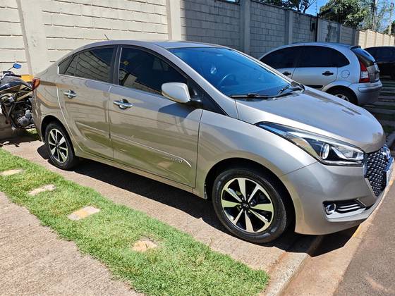 HYUNDAI HB20S 1.6 PREMIUM 16V FLEX 4P AUTOMÁTICO